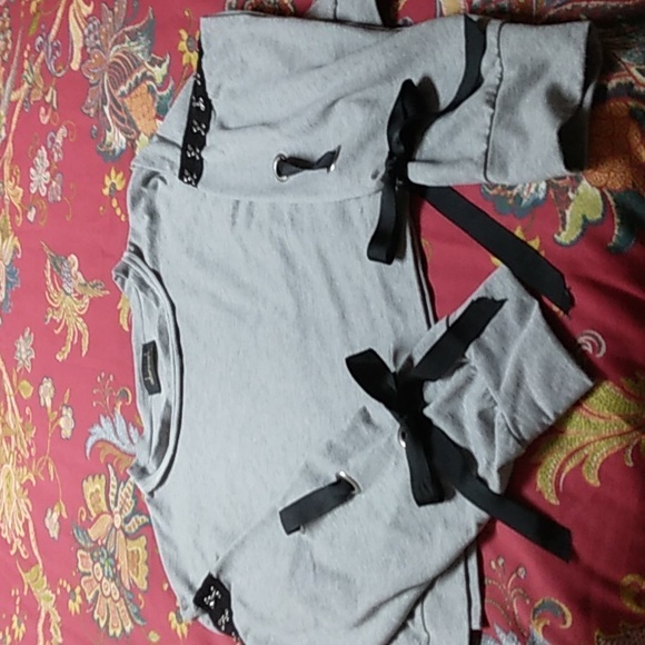 Adorable Top - Picture 2 of 8